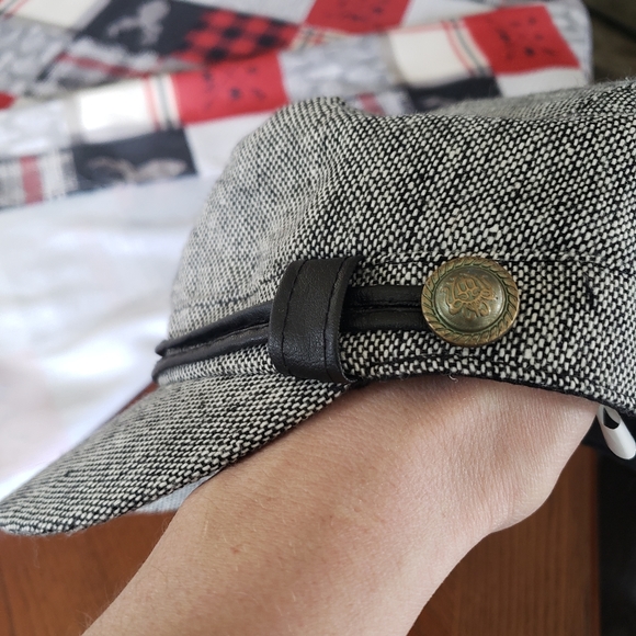 Beautiful tweed hat - Picture 4 of 5